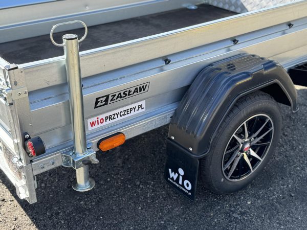 Zasław 205su - obrysówki tył przyczepki